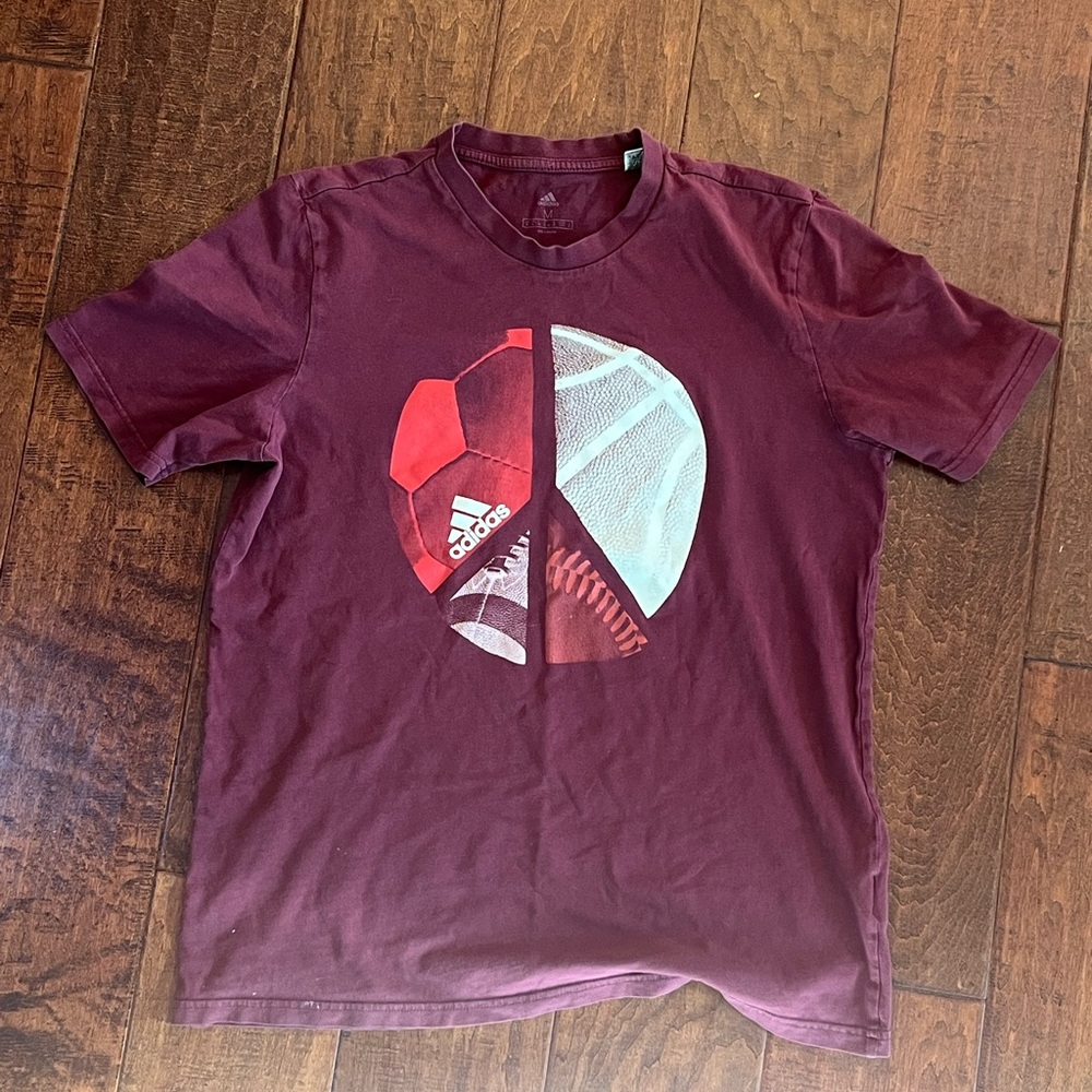 Adidas Men's Maroon Sports Graphic Tee